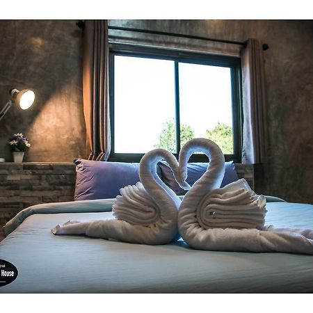 The Gallery Guest House Удон-Тхани Экстерьер фото